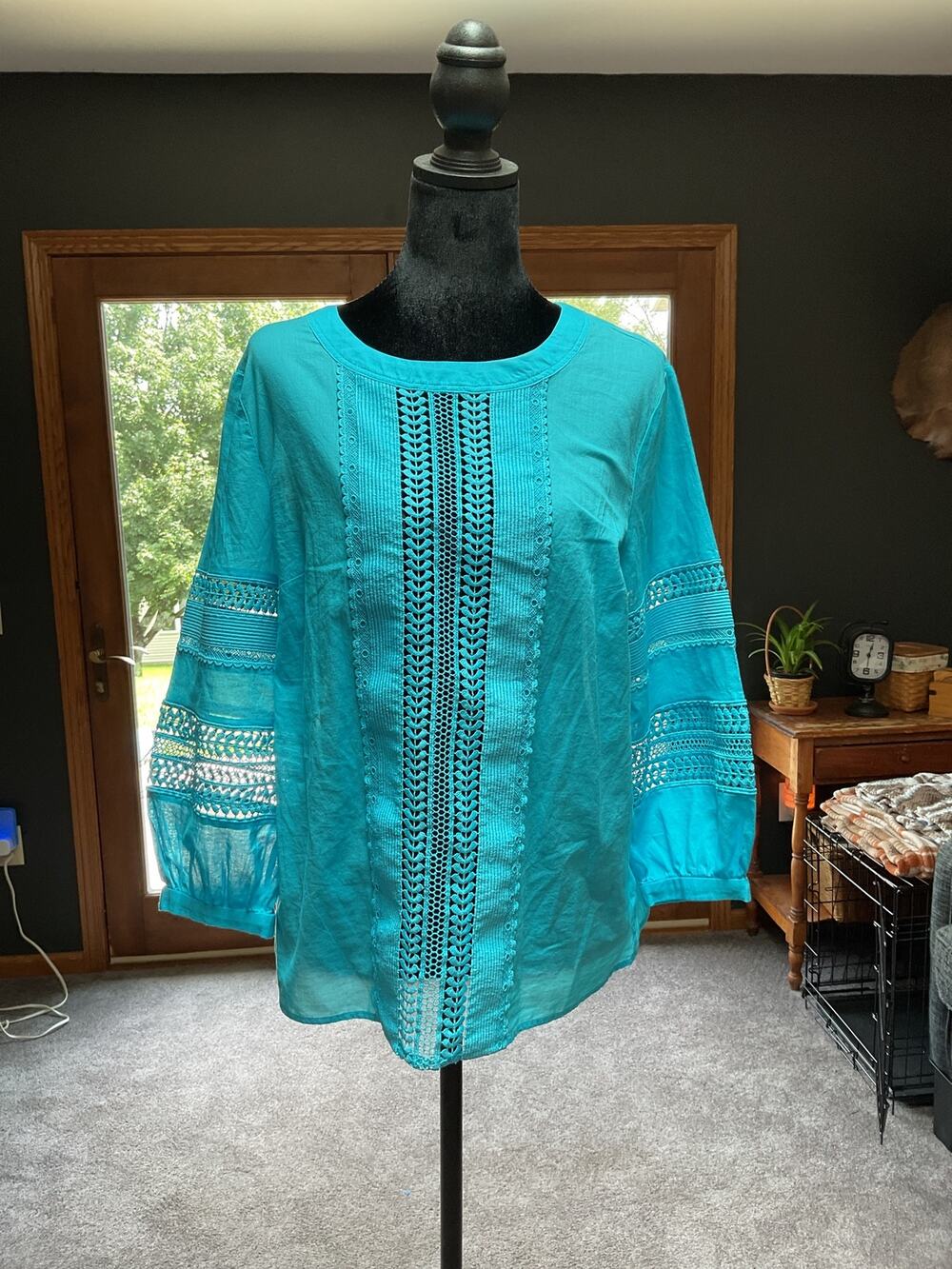 Talbots Aqua Blue Blouse M 100% Cotton Pintuck Pleated Crochet Lace Detail Top